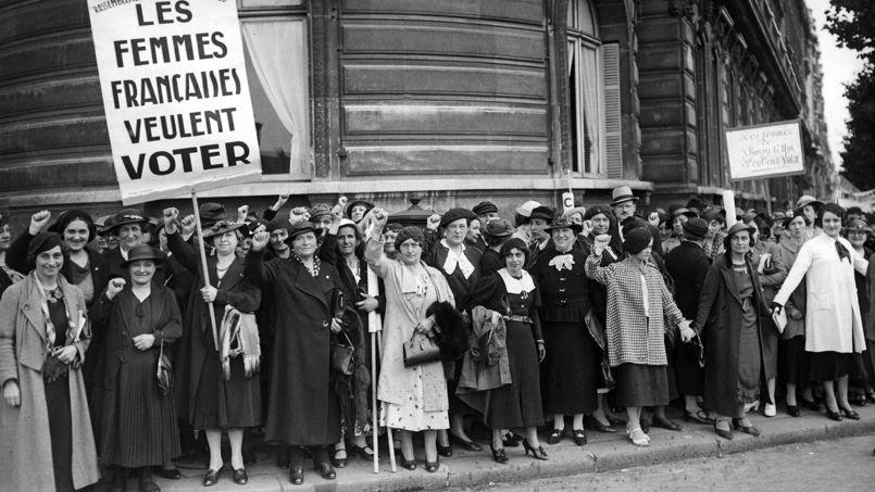 "Françaises et Français dans une République repensée". 